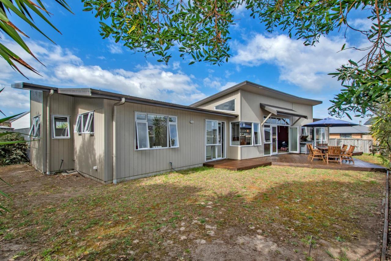 Restful Ruakaka - Ruakaka Holiday Home ภายนอก รูปภาพ