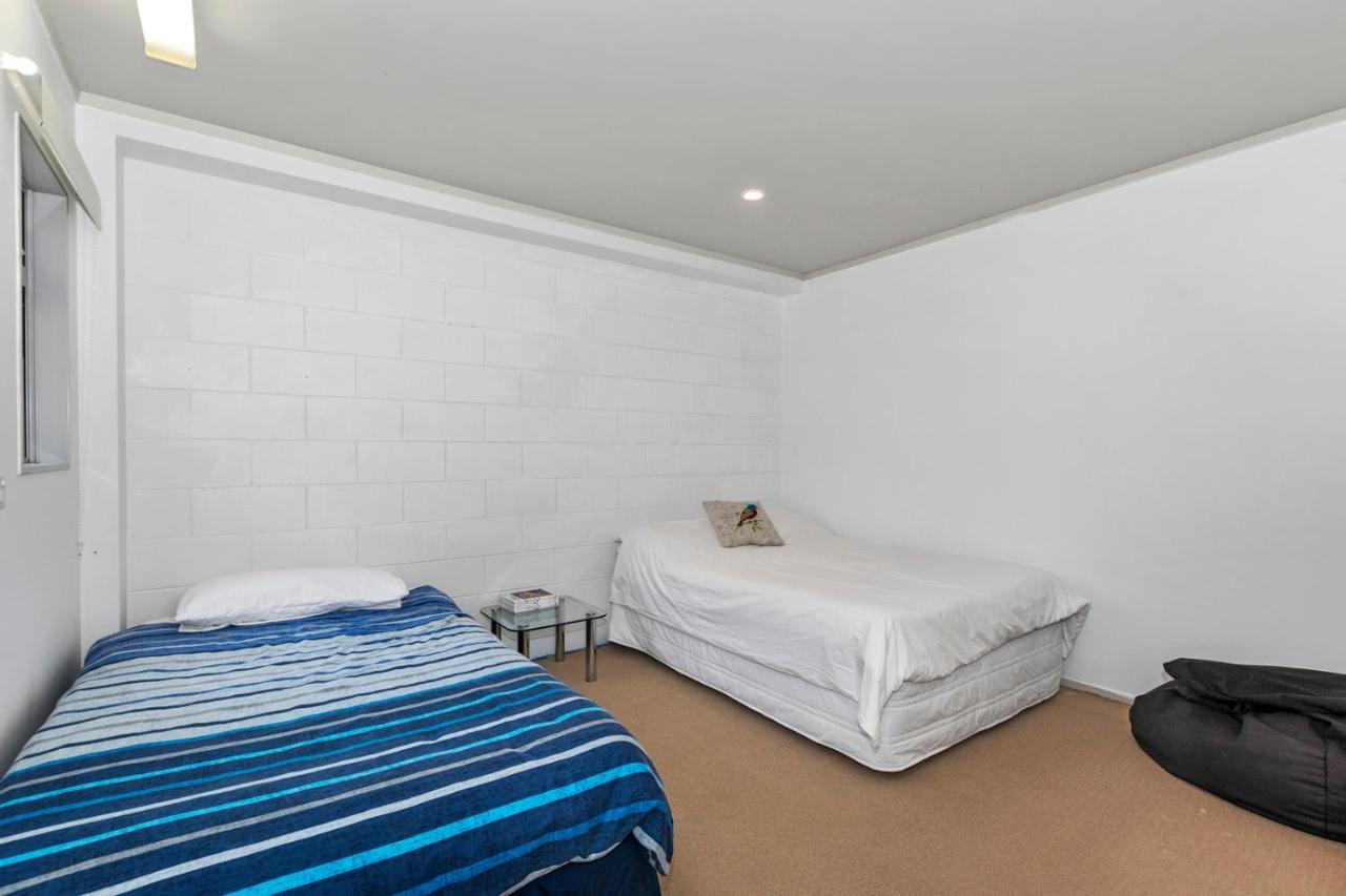 Restful Ruakaka - Ruakaka Holiday Home ภายนอก รูปภาพ